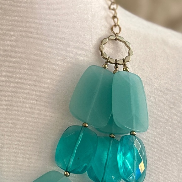 Statement Necklace- Teal - Picture 3 of 4